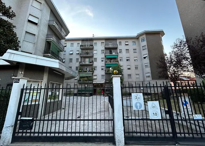 Your Home In - Elegant & Comfortable Stay